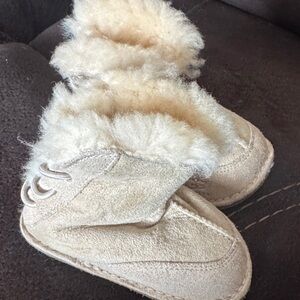 UGG Cream infant boots size small
